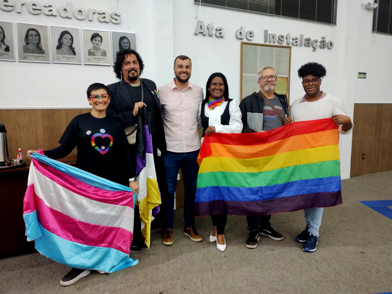 Escola de aluno que sofreu críticas ao propor tema LGBT terá